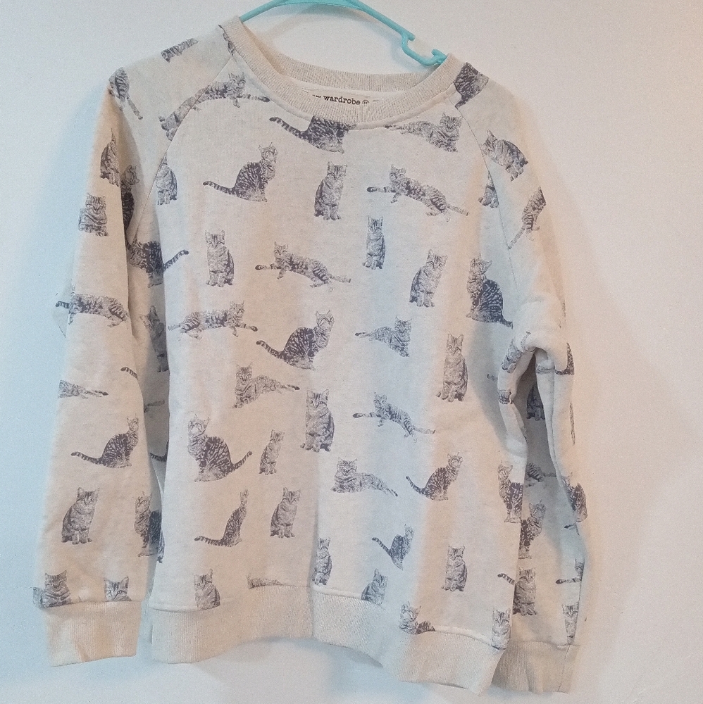 N.W.O.T. SM Wardrobe Medium Cream Cat Print Women's Sweater